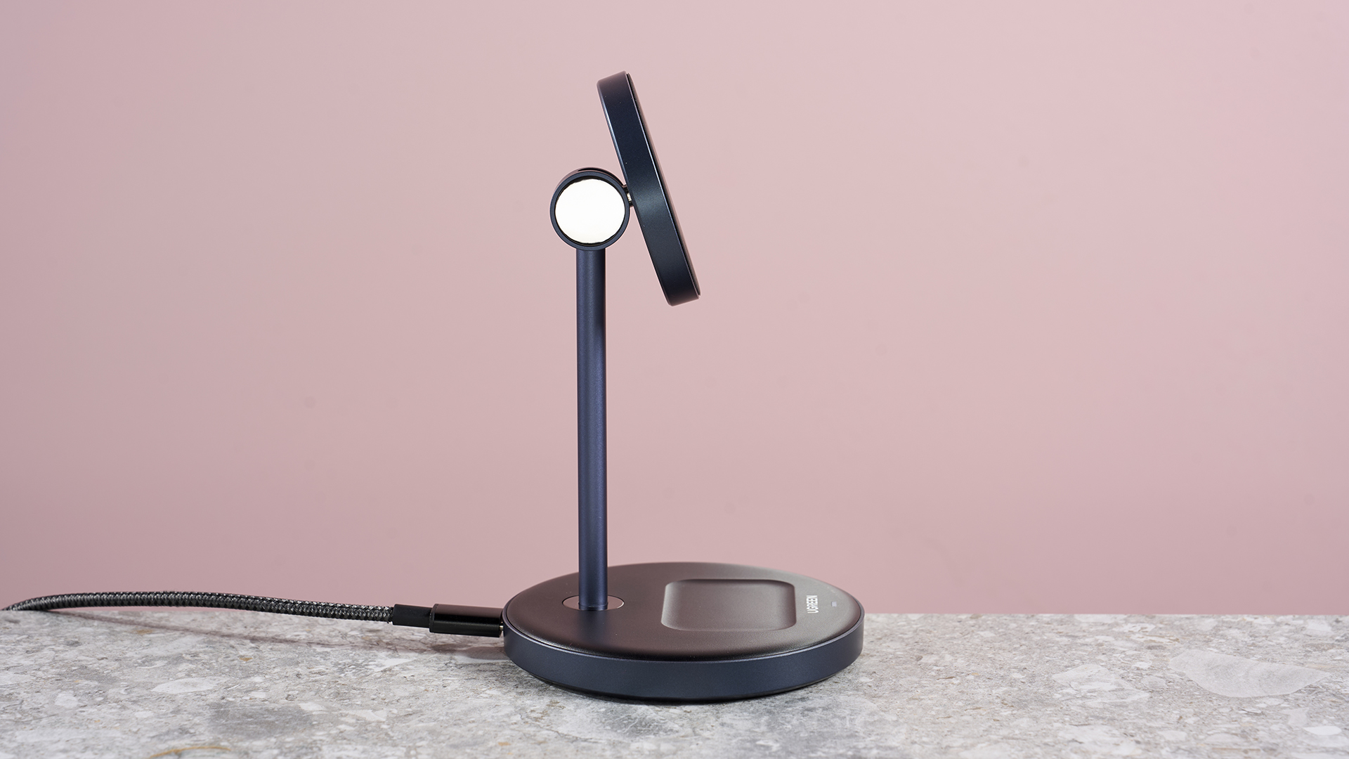 Ugreen MagFlow 2-in-1 Magnetic Wireless Charging Station review: fantastically low price, but faster charging would’ve been nice